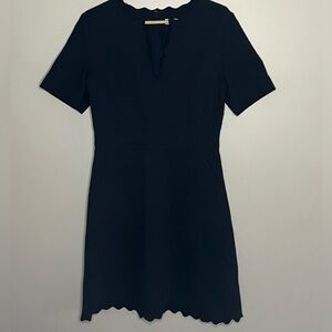 TORY BURCH-Bailey Dress In Tory Navy Scalloped Edges, Figure-Flattering, Size 8
